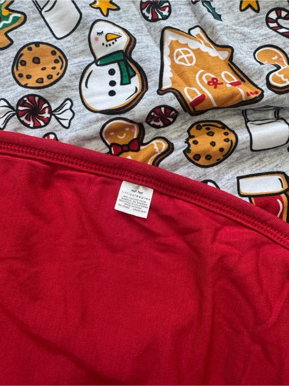 Little Sleepies Holiday Treats / Red Bamboo Cloud Blanket, Christmas Cookie